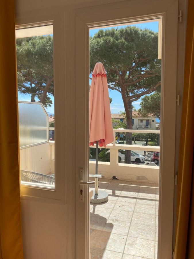 Logis Hotel Restaurant Le Kalliste Hyeres Exterior photo