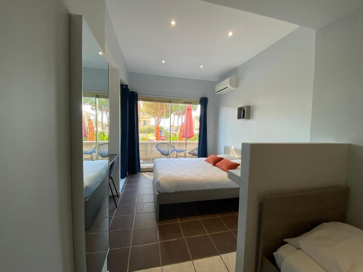 Logis Hotel Restaurant Le Kalliste Hyeres Exterior photo