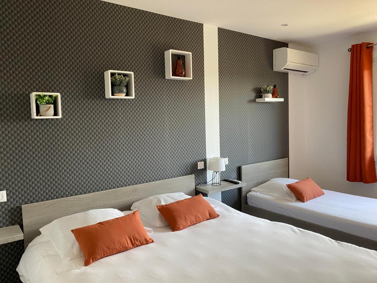 Logis Hotel Restaurant Le Kalliste Hyeres Exterior photo