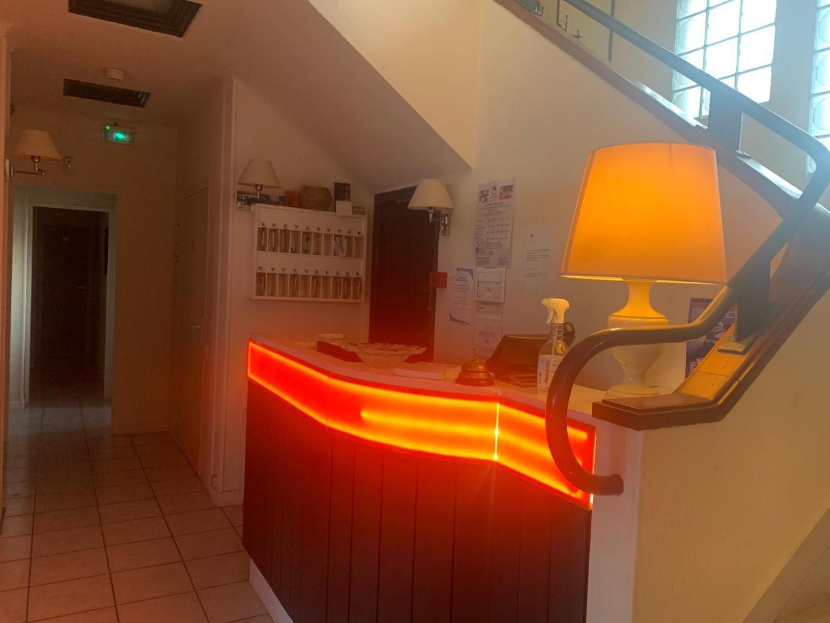 Logis Hotel Restaurant Le Kalliste Hyeres Exterior photo