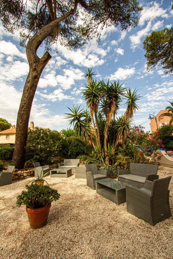 Logis Hotel Restaurant Le Kalliste Hyeres Exterior photo