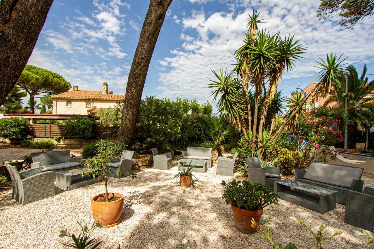 Logis Hotel Restaurant Le Kalliste Hyeres Exterior photo